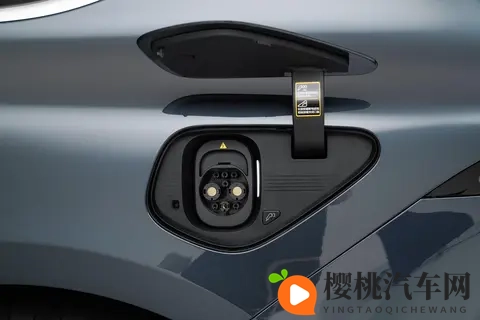 蔚来 ET9 深度解析：768 万起的 “满配” 值不值得入手？-1