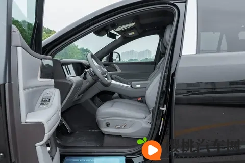 一车搞定三代出行?腾势 N8L DM 核心卖点全拆解-3