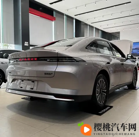 日产N6定档11月13日预售轴距2815mm配15L插混纯电续航超150公里-2