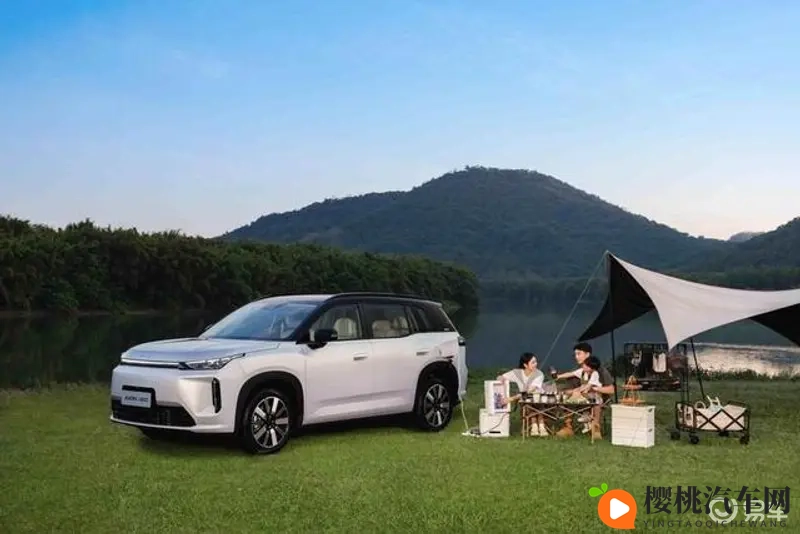 1098万起的SUV 埃安i60增程版两款车型配置对比 家用谁更合适？-1