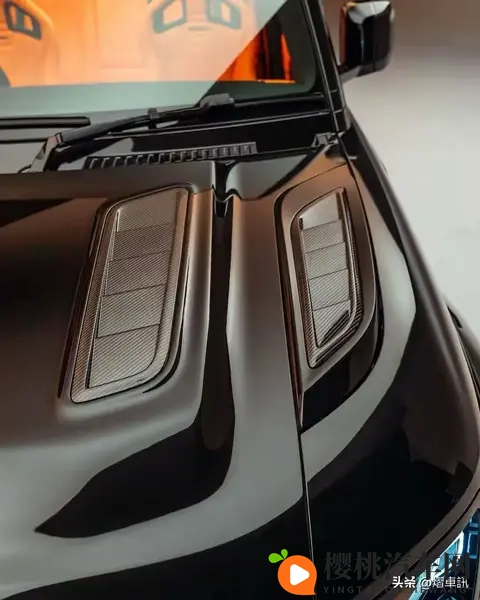 全新路虎卫士urban版惊艳亮相！搭配敞篷车顶，外观炫酷 内饰豪华-1