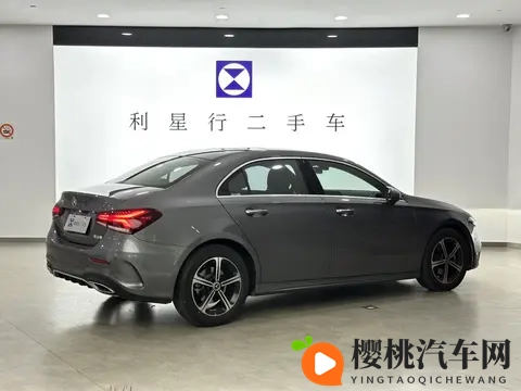 参考标题:22年奔驰A级,2万公里,时尚座驾,省下大几万!-1
