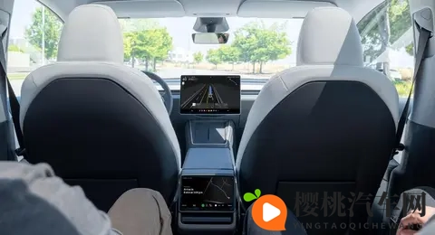 特斯拉 FSD 中国 “破冰”！2026 全面落地，华为比亚迪扛得住吗？-2