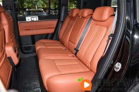 科技与实用的平衡之选:方程豹钛7 135KM两驱Pro版深度体验-3