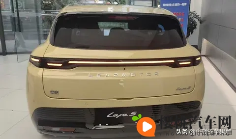 Lafa5-可能是新生代的电动高尔夫-1