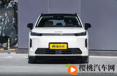 试驾AION i60增程版：55L油耗+40dB静音，香！-2