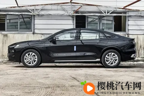 车型实测:大马力+低油耗,终于有台能兼顾的B级车了-3