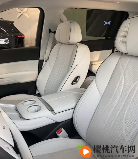 新车｜外观调整，或配3颗图灵芯片，新款小鹏X9纯电版实车曝光-1