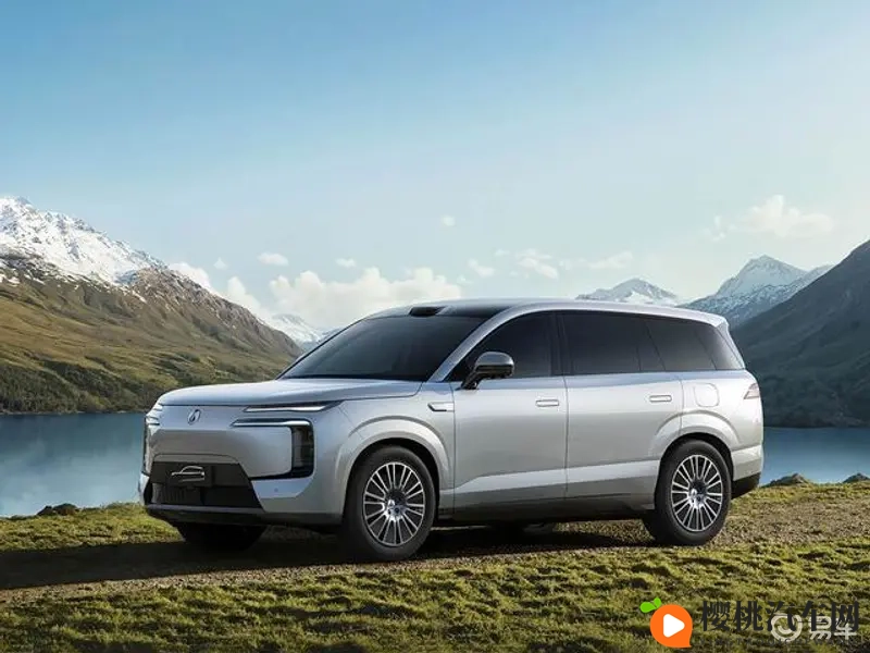 动漫妓女得到巨大：动漫作品引发热议，女子形象获得广泛关注-2