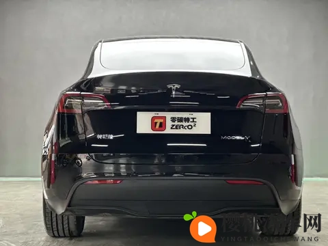 女老板商务旅行戴的帽子：时尚出行必备：商务旅行帽款大揭秘-2