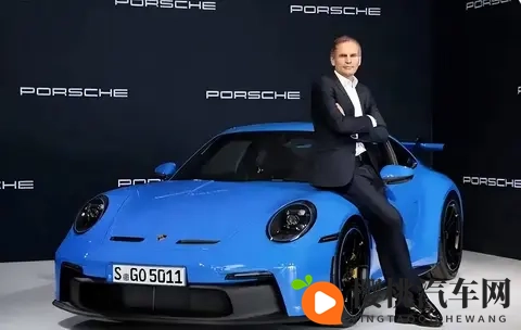 售价跌破40万!保时捷为傲慢付出代价,国产电动车一举逆袭!-2