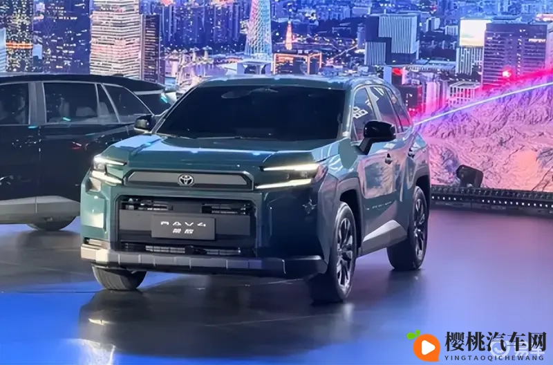 丰田RAV4大换代,配156英寸大屏+高通8155芯片-1