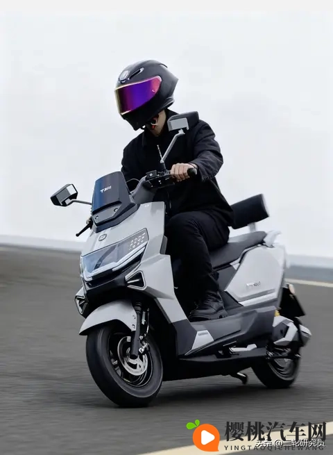 130km续航vs52km时速,绿驹曜影和普通踏板车谁更香?-3