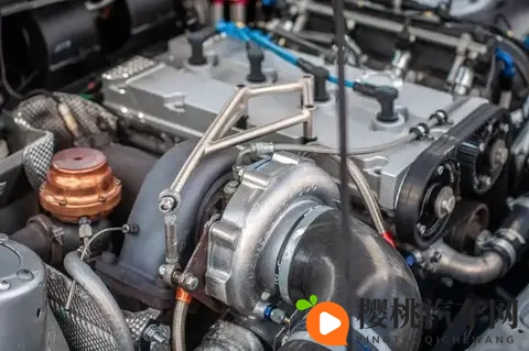 为什么不能乱用5W-30的机油?一些车用了可能会提前报废!-3