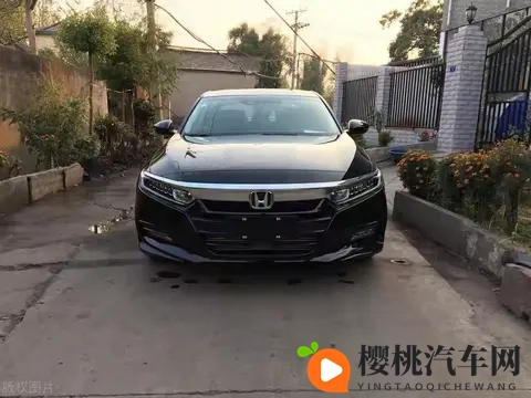 燃油车会被淘汰吗？假期去跑一趟高速，你也许就清楚了！-2