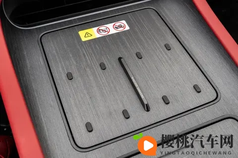 阿维塔12 2026款Max后驱纯电版:日常出行顺手省心-1