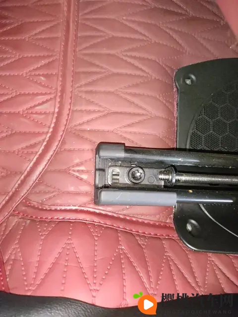 6天订单超25万台的极狐T1，凭什么能爆火？-1