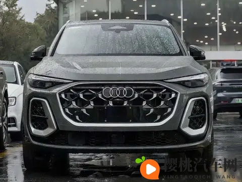 奥迪Q5L换代实拍曝光,灯厂把尾灯玩出花,25万真能买?-2