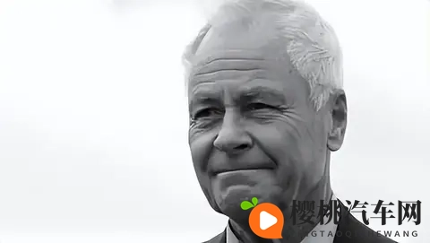 按摩师扒开腿按摩花蒂：汽车保养细节揭秘：安全与舒适双重保障-2