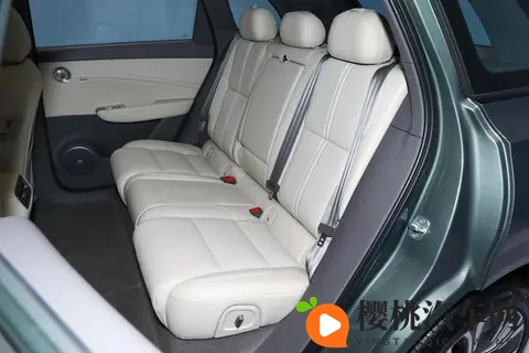 新车｜中大型SUV_续航205公里，红旗HS6PHEV将于11月15日预售-2