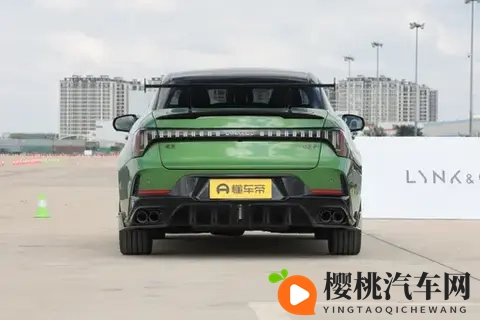 试完第三代领克03，我终于明白，为什么年轻人偏爱它-1