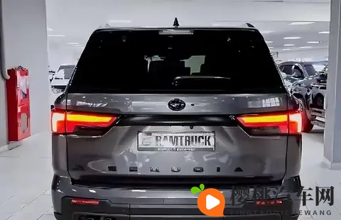 448万拿下丰田硬派混动SUV！35T V6红杉上市太香了-3
