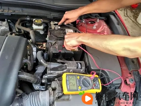 油车电瓶寿命揭秘:一般能用多久?如何延长?-1