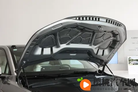 2025款乐道L60长续航版试驾感受:续航够用,补能不愁,保值无忧-3