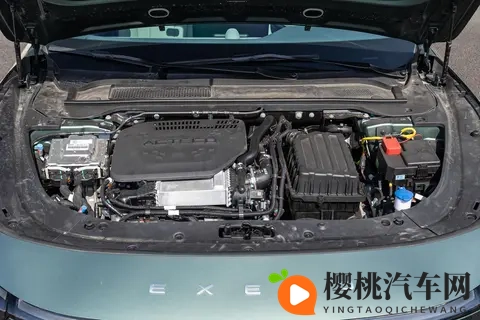 15万的C级车怎么选?激光雷达+续航1645km,星纪元ES可以一战!-3