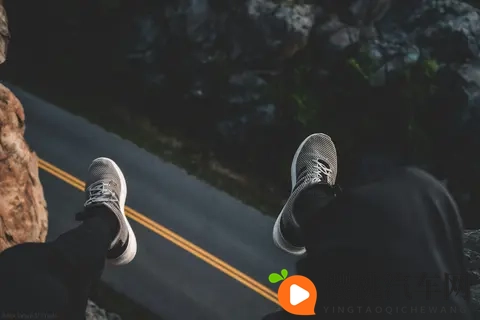 OpenAI一记闷棍,打醒了特斯拉的“自动驾驶”梦-3