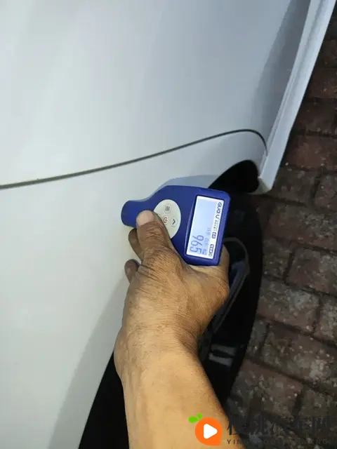 12万多拿下准新奔驰A级,精致代步,都市白领优选?-1