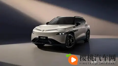 大众金标新车曝光!800V快充+700km续航 卖30万?-1