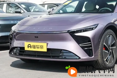 试驾星纪元ES,全家人都满意,综合续航1645公里,性价比确实高!-3