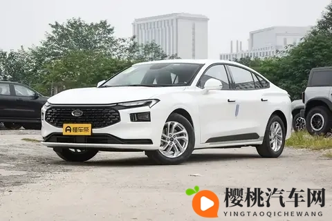 不到20万的合资运动型中级车,开起来完全不像这个价位-2