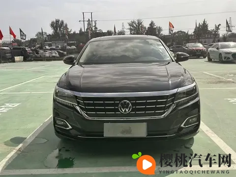 21年帕萨特,330TSI豪华版,一手准新,12万不到家用正合适-3