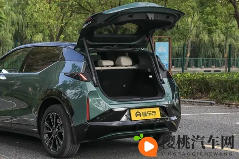 15-20 万纯电 SUV 新选择:焕新极氪 X 的 “豪华平权”,到底香不香?-1