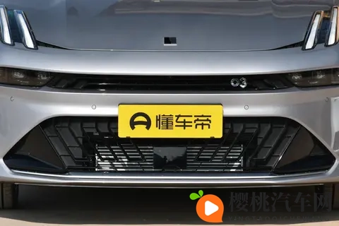 10万级运动轿车该怎么选？看这款，运动、科技、实用一应俱全-1