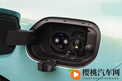 小鹏MONA M03锁死13万级市场？长安启源A06能给出更优方案吗？-2