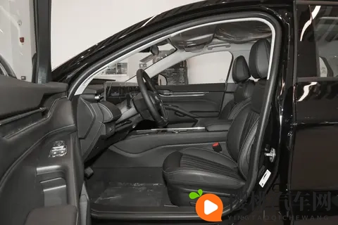 15万级合资B级车优选!2025款蒙迪欧豪华型深度试驾报告-2