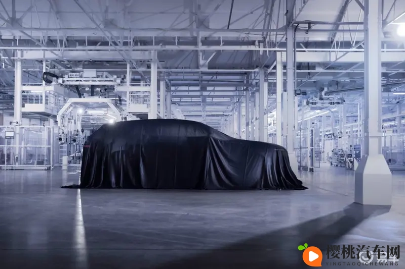 宾利Beyond100+战略更新，首款纯电SUV明年亮相-1