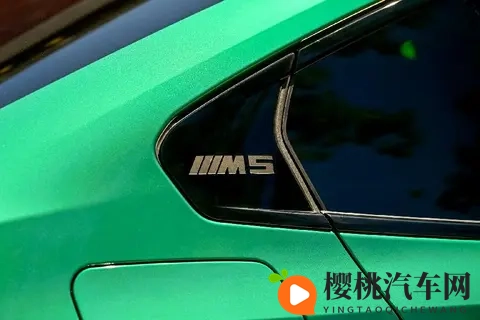 V8双涡轮增压+插电,强大的背后是坚持还是妥协?试驾BMW M5!-1