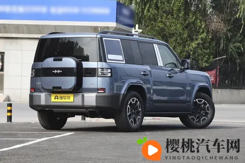 科技与实用的平衡之选:方程豹钛7 135KM两驱Pro版深度体验-1