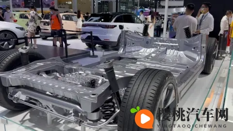 零跑“十年磨一剑”，全新轿跑Lafa5开启预售，1058万起-3