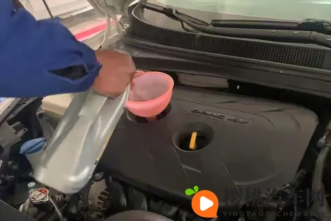 1年只行驶2000公里,可以2年换一次机油吗?修理工告诉你答案!-2