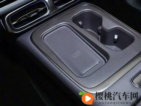 1058万元起,全新零跑lafa5开启预售,配激光雷达_续航最高605km-3