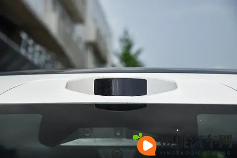 限时享10000元置换金,车长5217mm,配齐冰箱沙发大彩电,极氪009-2