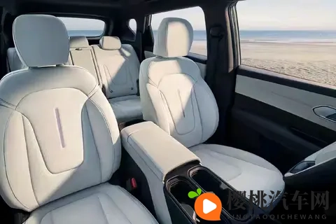 北京现代发力了，新款E0羿欧上市，1198万起售，能否提升销量？-2