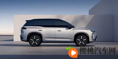 55L油耗+210km纯电续航,AION i60增程版开启预售-3