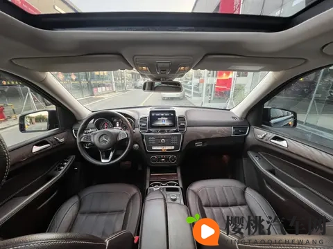 20多万拿下二手奔驰GLE，11万公里，豪华SUV也能轻松拥有！-1