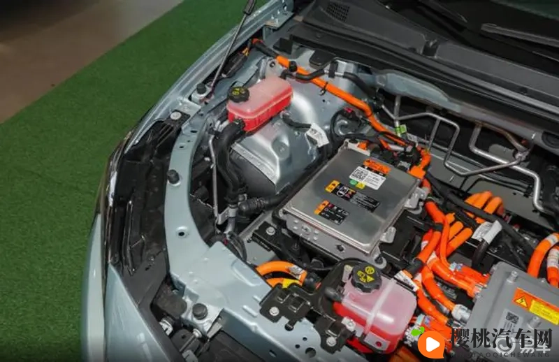 男生操女生的视频软件:非法色情视频软件,男生侵犯女生隐私-1